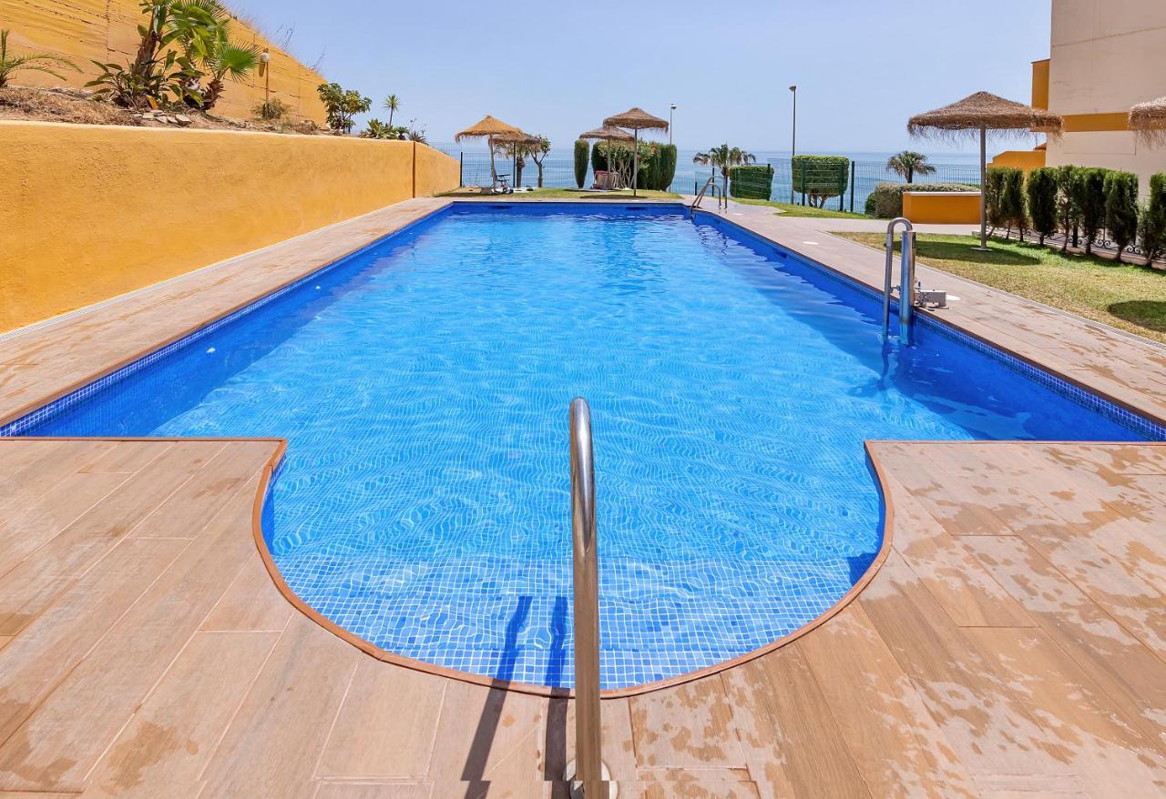 דירות בנאלמדנה Sea Views Carvajal מראה חיצוני תמונה